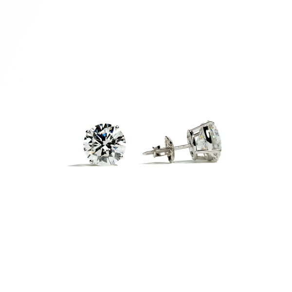 Natural Round Diamond Stud Earrings