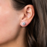 Natural Round Diamond Stud Earrings